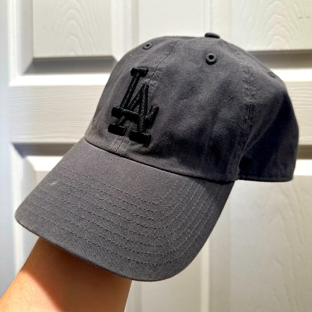 LA Dodgers Cap in Grey and Black